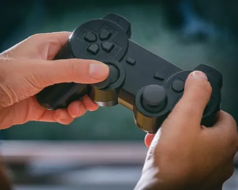 What Makes Certain Gamers Invert Their Controls? Scientists Reveal Answers, And They Are Different From You Think