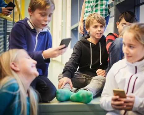 Sweden to Enforce National Mobile Phone Prohibition in Classrooms