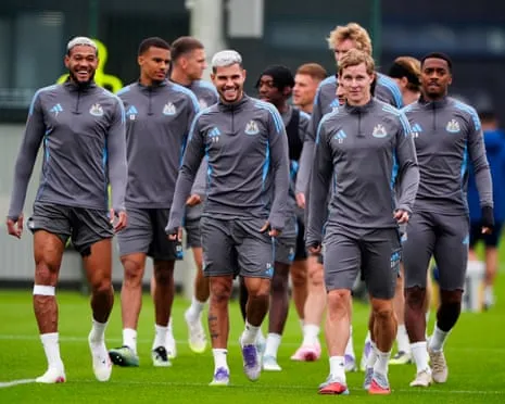Howe Calls On Magpies to Show Their Status As Contenders When Facing Barcelona
