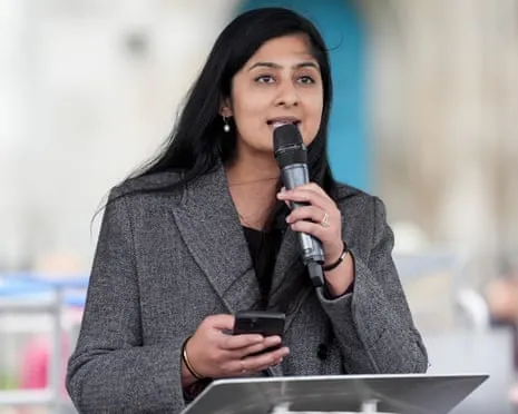 The Coventry South MP Consults Defamation Legal Experts Following Dispute Involving Jeremy Corbyn Regarding Party Membership System